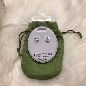 ! ☘️ Trinity & co Irish earrings